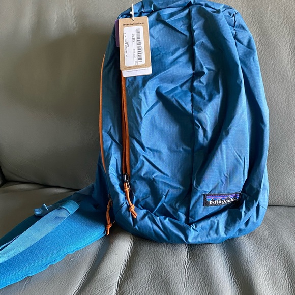 Patagonia Handbags - Patagonia | ultra light black hole sling 8 litres